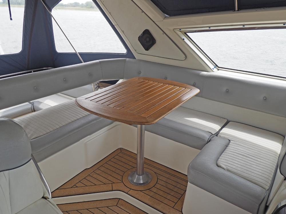 Steuerhaus, Innenausstattung